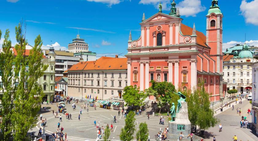 Urban Homy Ljubljana Bed & Breakfast Exterior photo